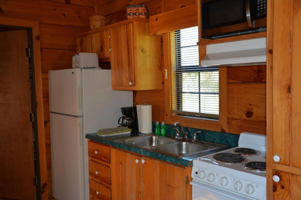 Camp Mack Lodge, Marina & Rv Resort Lake Wales Bagian luar foto