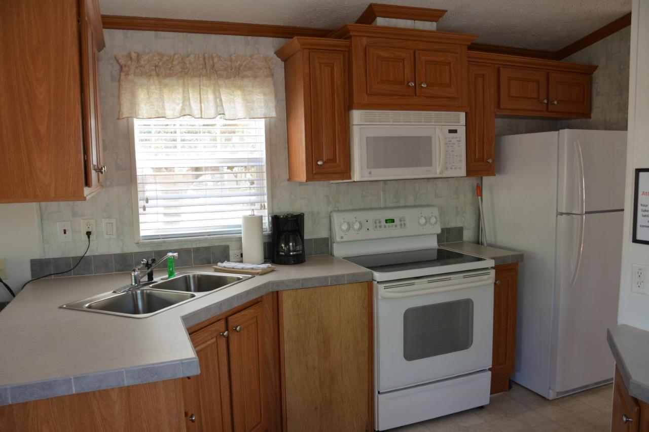 Camp Mack Lodge, Marina & Rv Resort Lake Wales Bagian luar foto