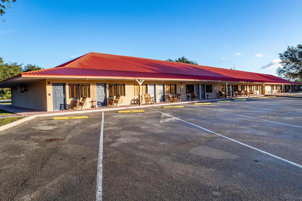 Camp Mack Lodge, Marina & Rv Resort Lake Wales Bagian luar foto