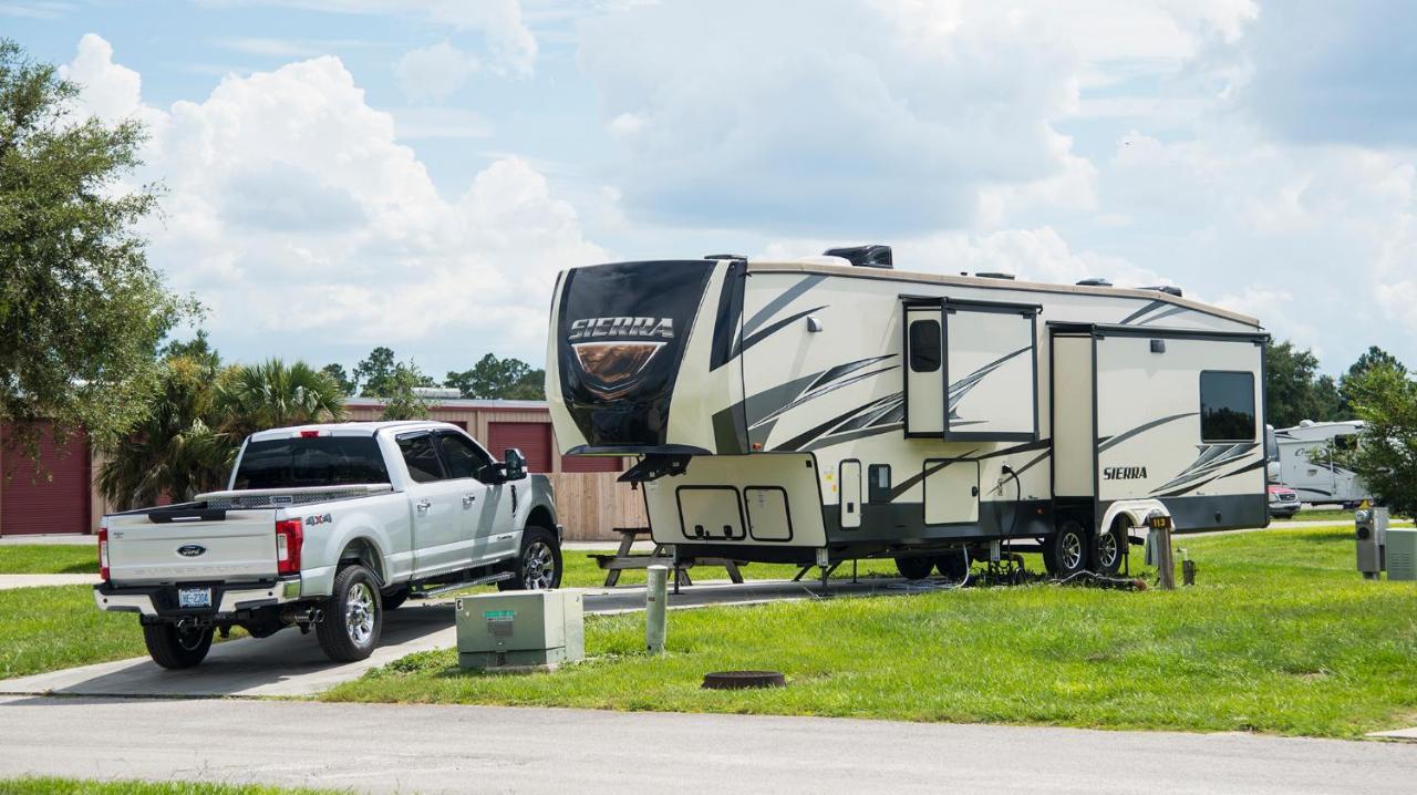 Camp Mack Lodge, Marina & Rv Resort Lake Wales Bagian luar foto